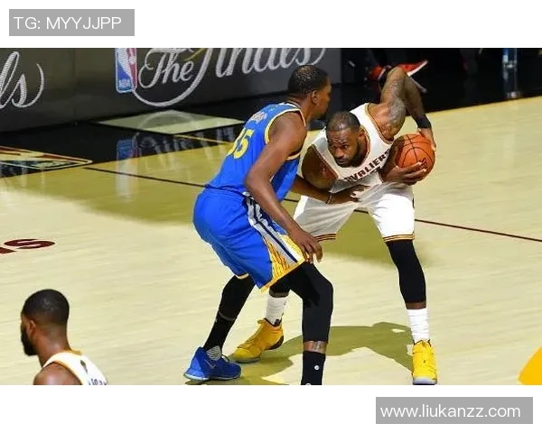 2017年NBA总决赛骑士与勇士的巅峰对决与传奇时刻回顾 2017年NBA总决赛骑士与勇士的巅峰对决与传奇时刻回顾