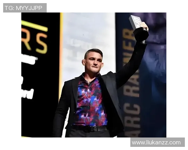 UFC小菊与锤子激烈对决谁将成为擂台上的最终胜者